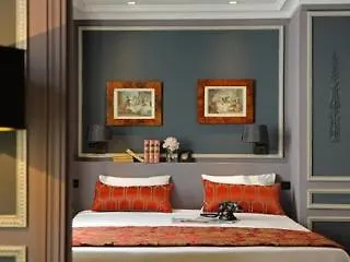 Hotel & Spa La Belle Juliette Париж